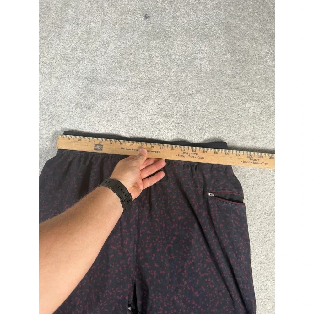 lululemon Men's XL  Shorts 8.5